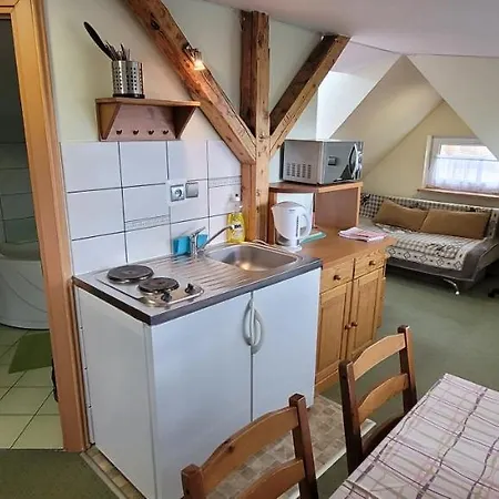 ホームステイ Anna カルパッチ